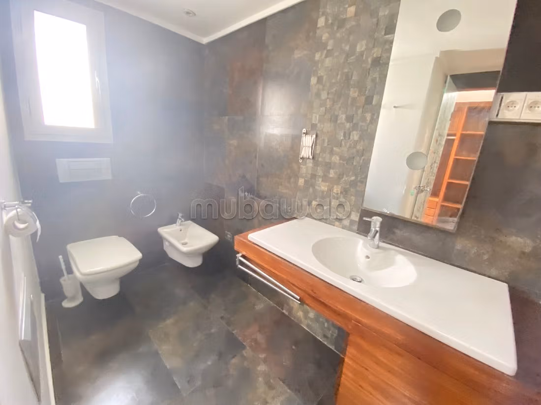 Luxury villa for rent in Agdal. 3 rooms. All comforts with fireplace and air conditioning.