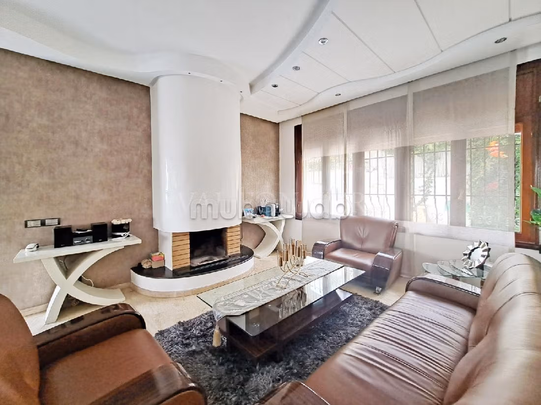 Eccezionale casa di lusso in affitto. Superficie totale 250 m². ammobiliato. 