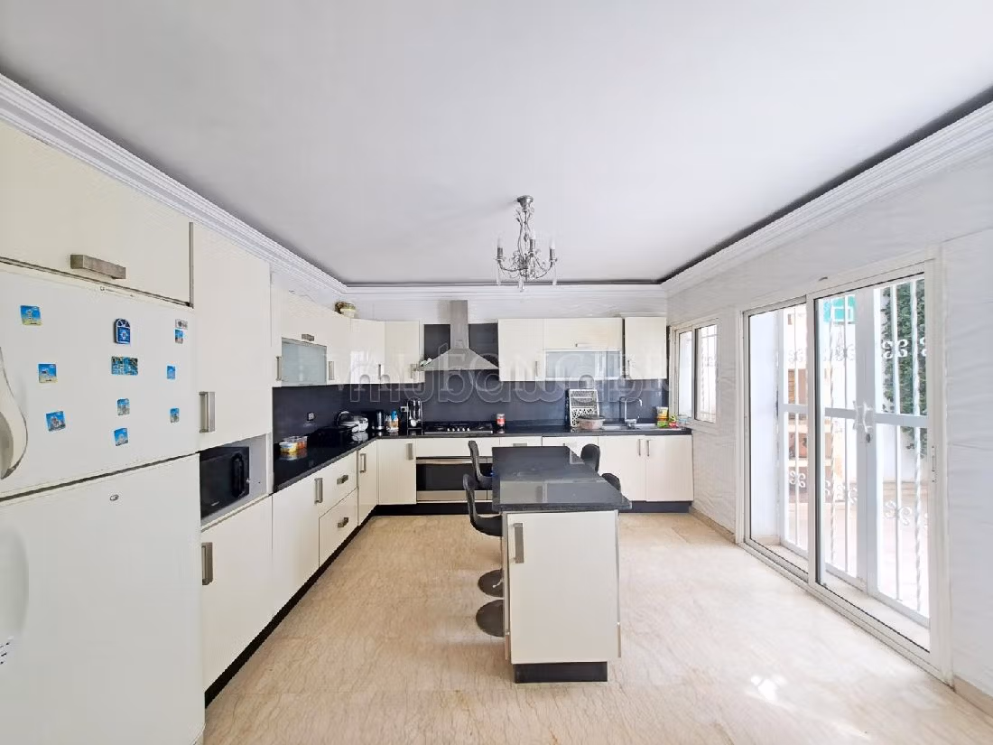 Eccezionale casa di lusso in affitto. Superficie totale 250 m². ammobiliato. 