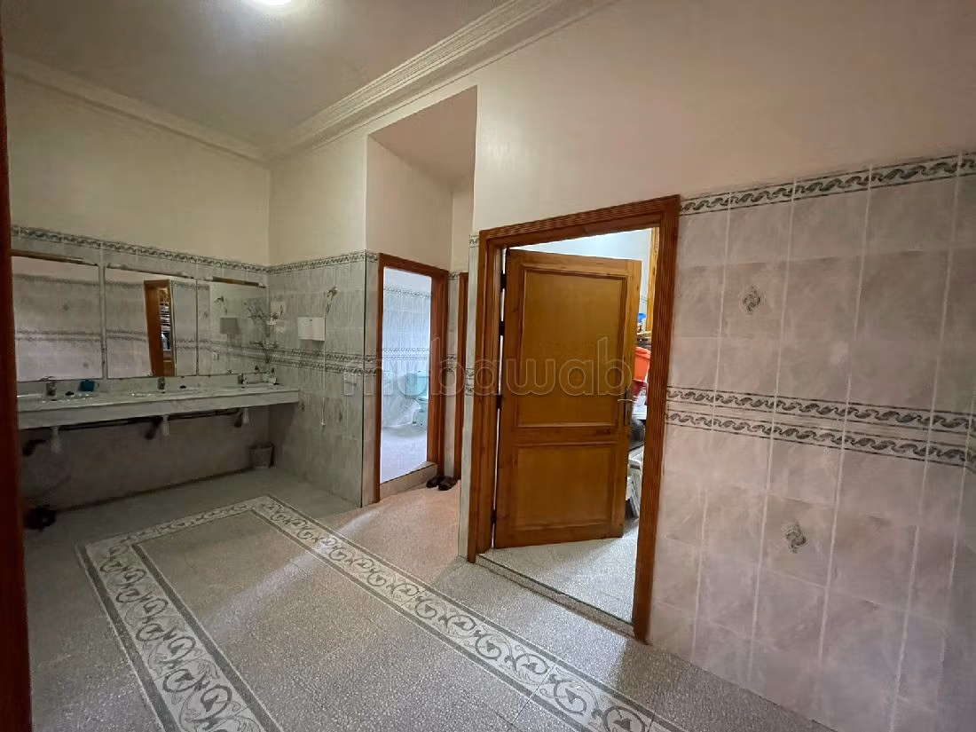 Nice farm for sale. Small area 40500 m². Basement. 