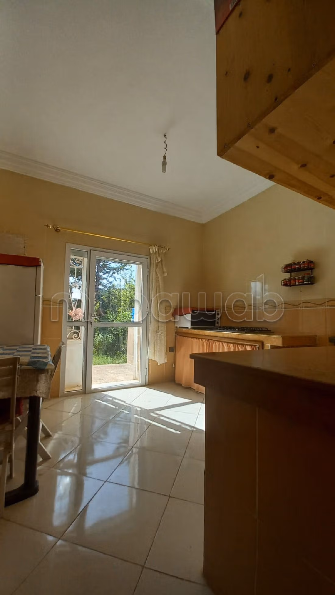 Acquista casa. 4 locali. ammobiliato.