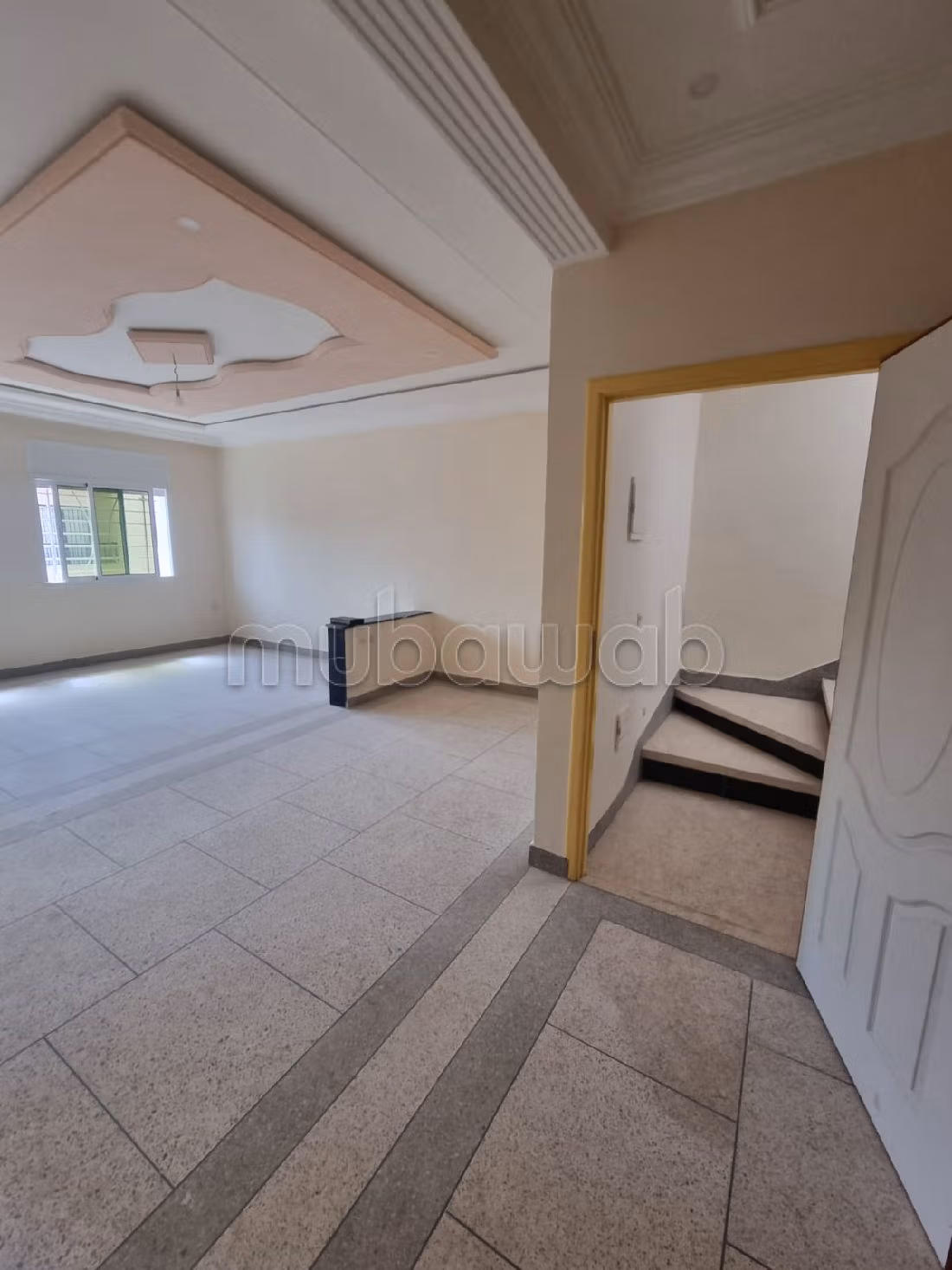 Apartment to purchase. 4 large rooms. Thermal insulation and soundproofing, Secured door. 