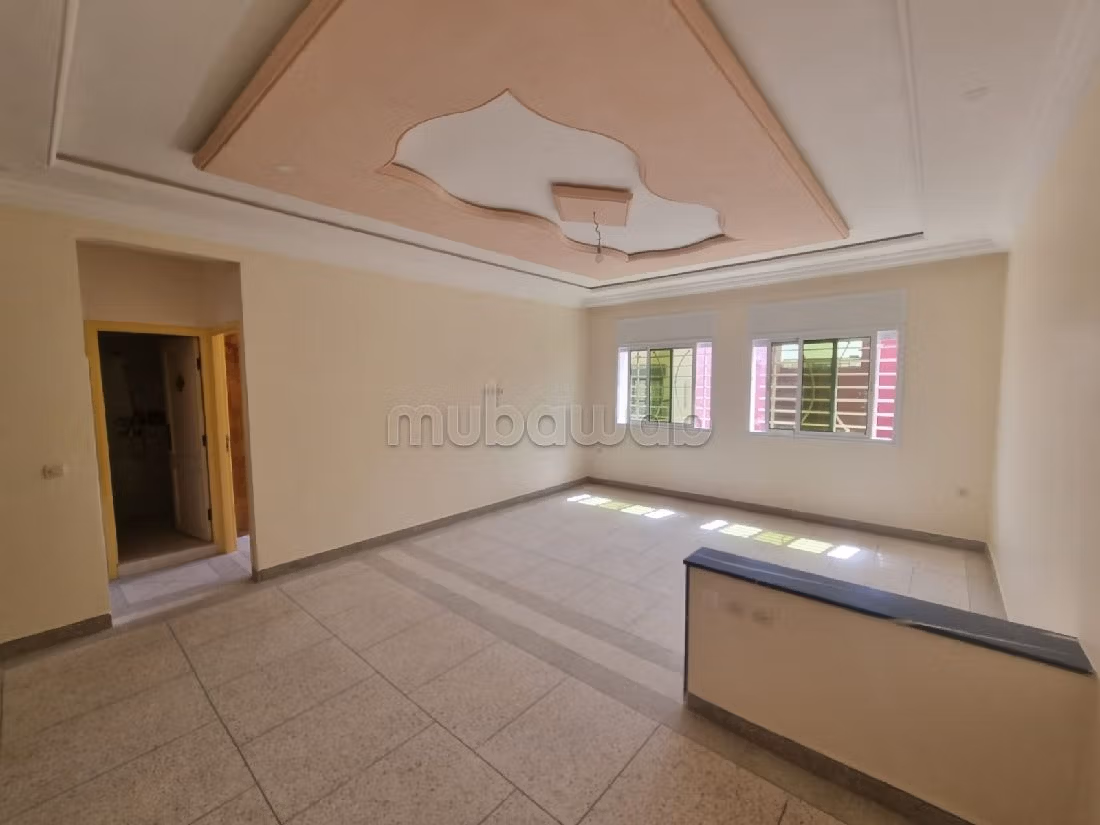 Apartment to purchase. 4 large rooms. Thermal insulation and soundproofing, Secured door. 