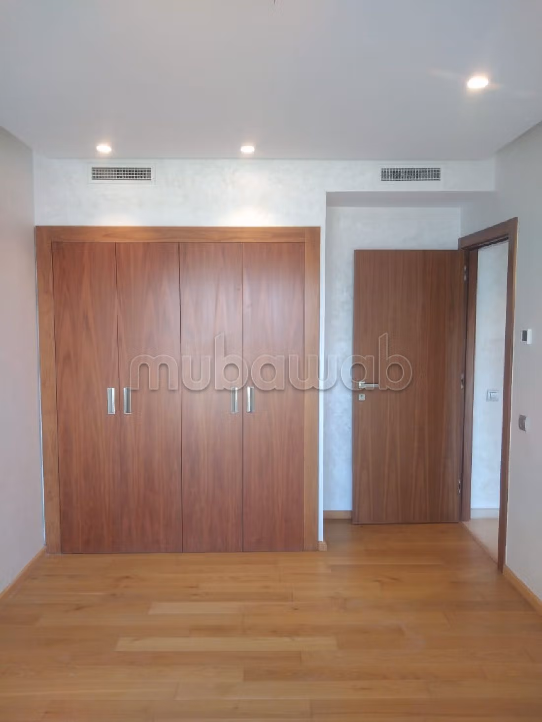 Magnífico piso en venta en Casablanca Finance City. 3 dormitorios. Servicio de conserjería y aire condicionado