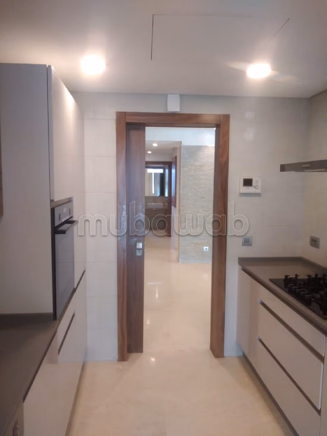 Magnífico piso en venta en Casablanca Finance City. 3 dormitorios. Servicio de conserjería y aire condicionado