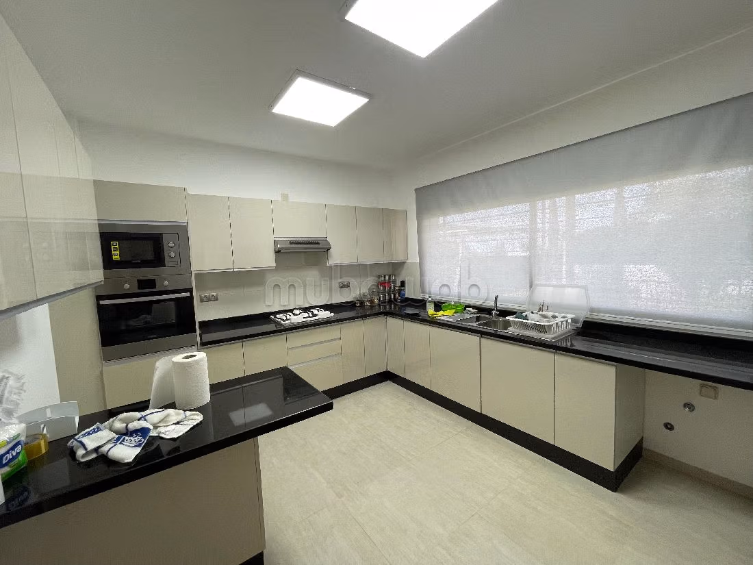 Location villa de haut standing à Souissi