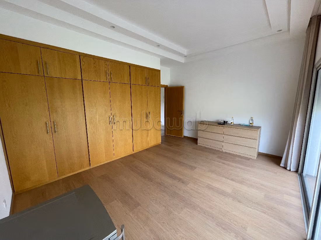 Location villa de haut standing à Souissi