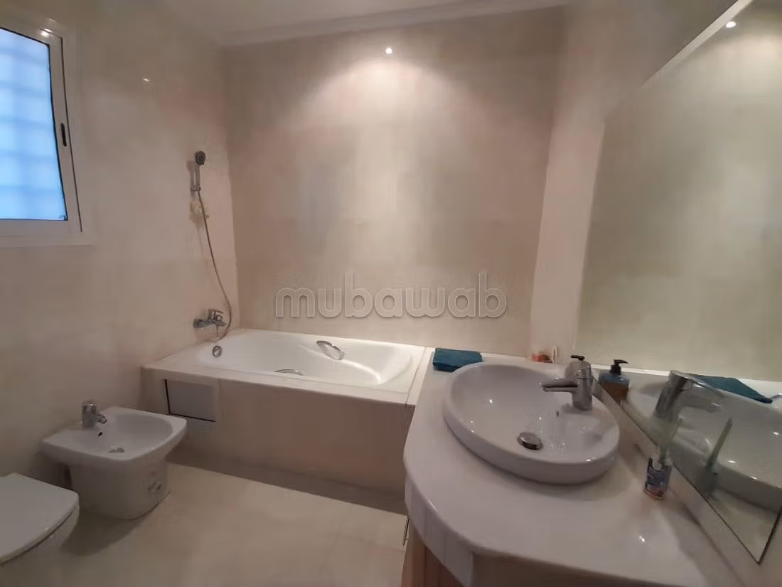 فيلا ممتازة للإيجار بسيدي معروف. 6 قطع رائعة. مفروشة.