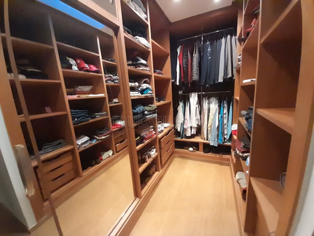 فيلا ممتازة للإيجار بسيدي معروف. 6 قطع رائعة. مفروشة.