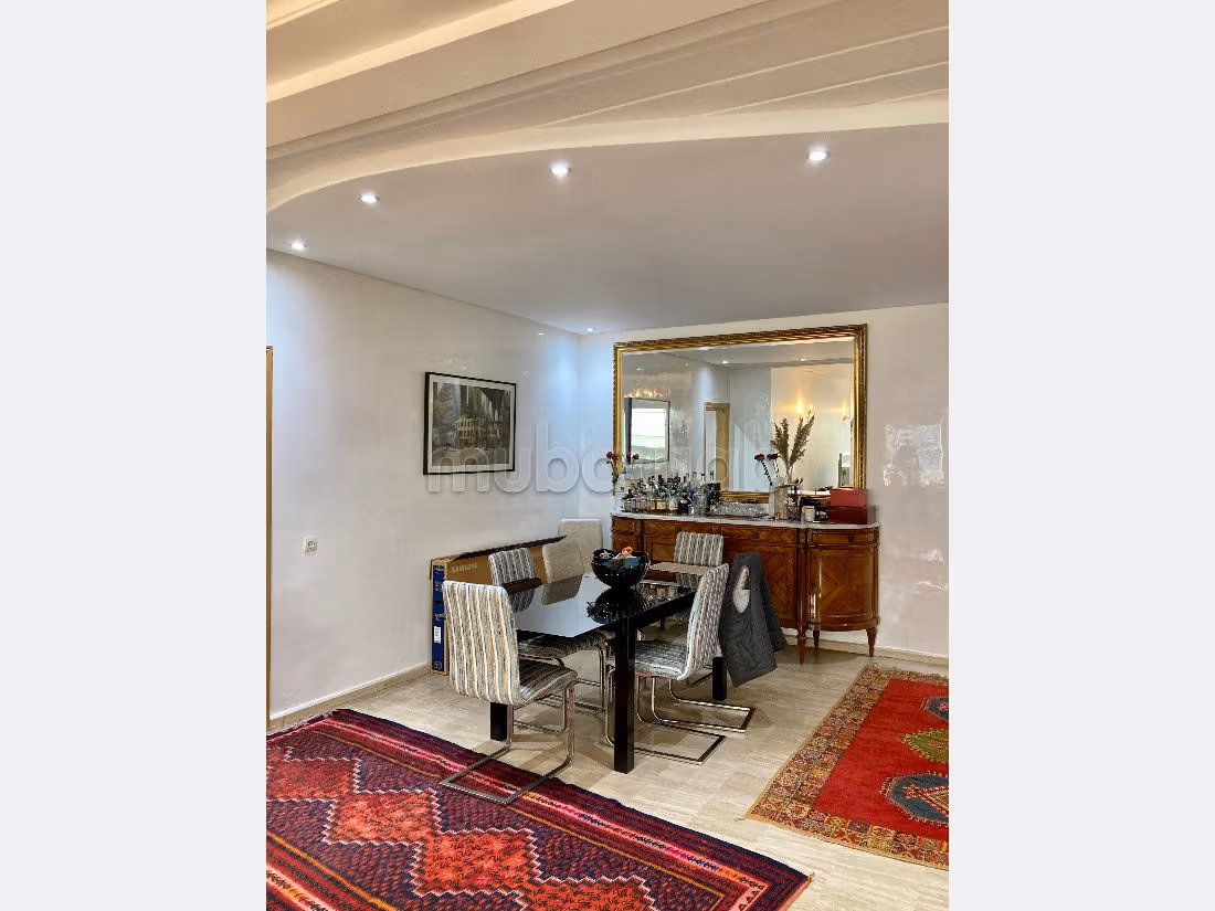 Appartement à Louer de 175.0 m² à Casablanca, Triangle D'Or