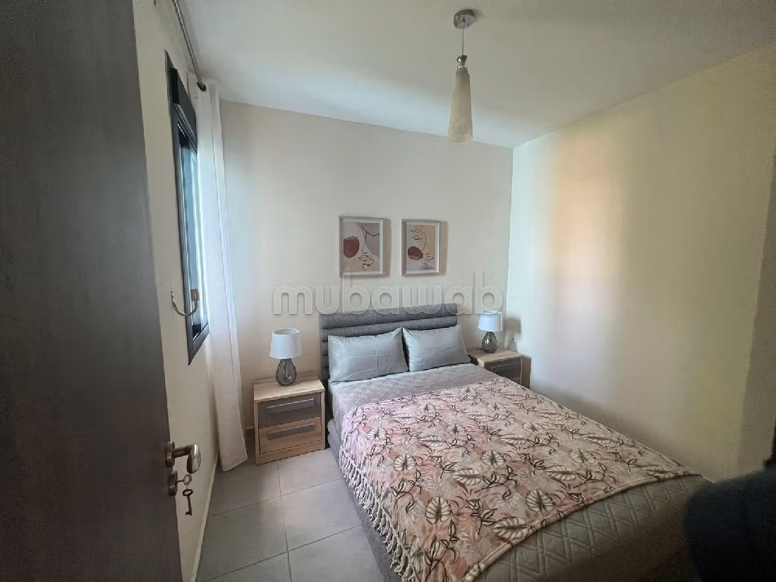 شقة جميلة للبيع ب بوخالف. المساحة 54 م². بيئة هادئة مع إطلالة على الجبل ، باب آمن. 