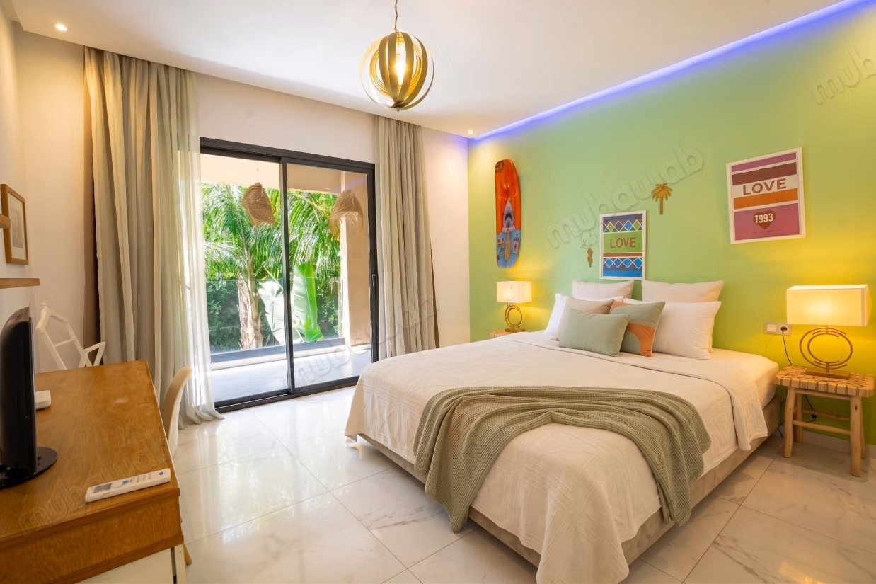 Top emplacement: grande Villa à louer meublée, 6 Ch, proche Morocco mall