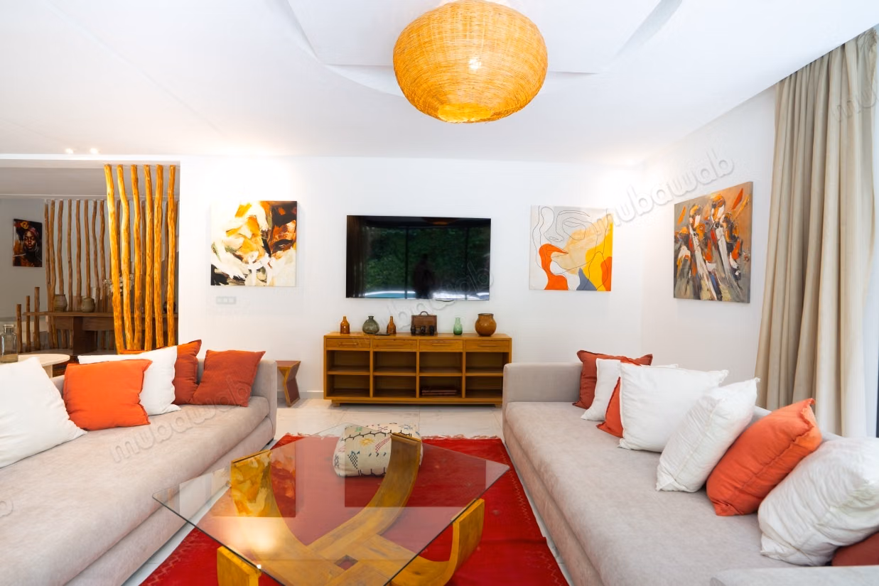 Top emplacement: grande Villa à louer meublée, 6 Ch, proche Morocco mall