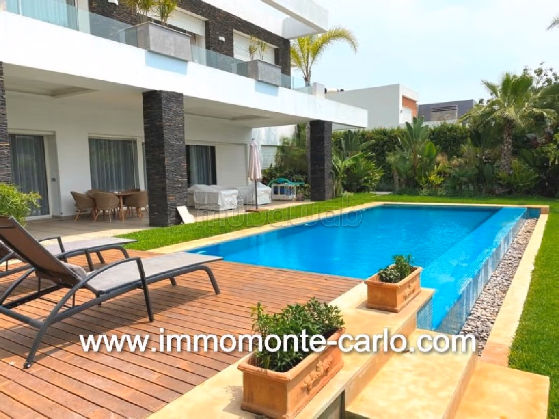 Luxury house for rent in Souissi. 7 large rooms. Robust door, Residence with security.