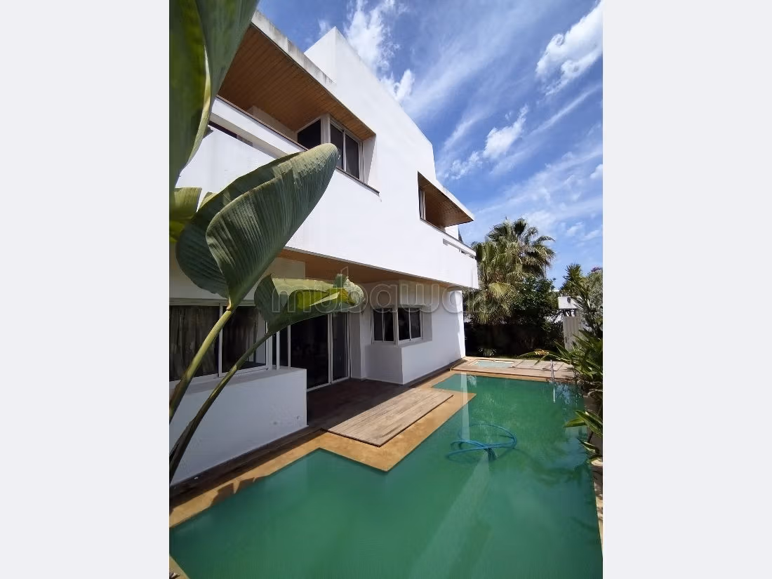 Vendita villa di lusso a Plage rose marée. 7 locali spaziosi. arredato. 