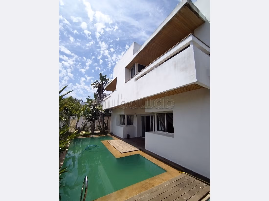 Vendita villa di lusso a Plage rose marée. 7 locali spaziosi. arredato. 