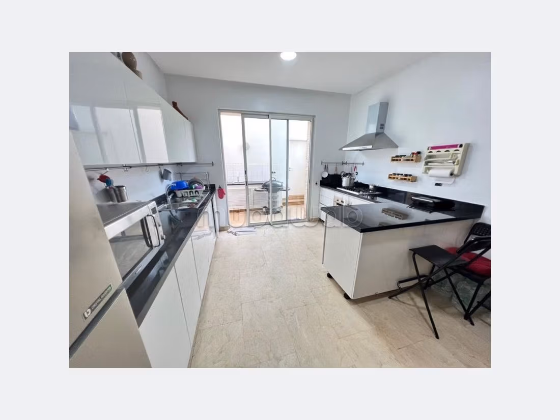 Esplendida villa en venta. 3 bonitas habitaciones. Salón con decoración marroquí, sistema de parábola general. 