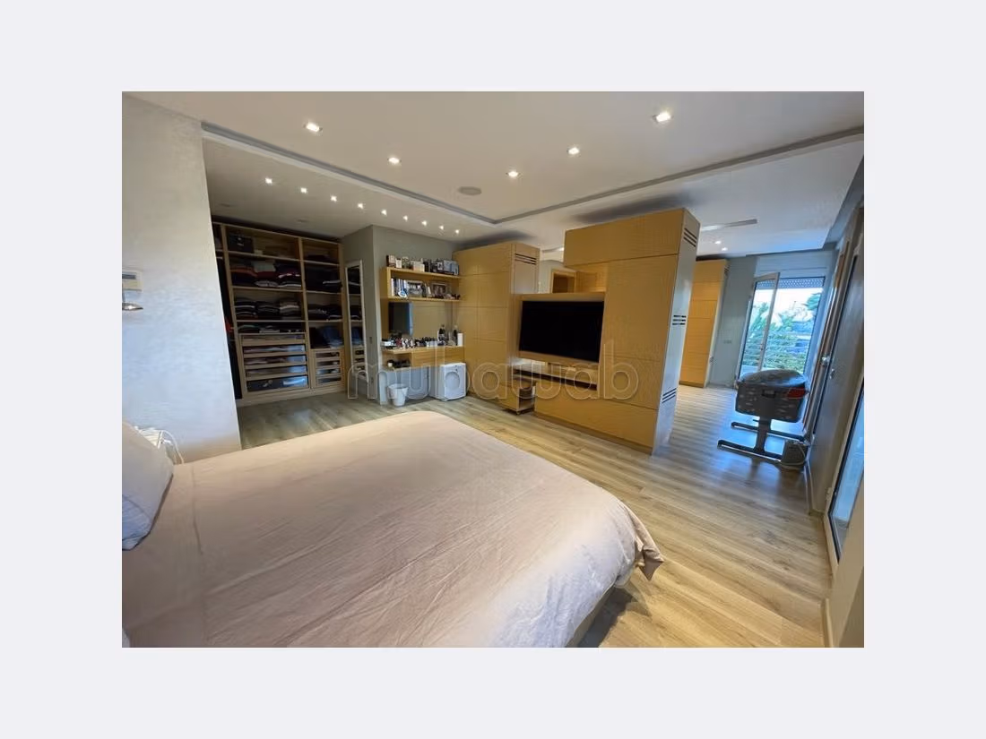 Esplendida villa en venta. 3 bonitas habitaciones. Salón con decoración marroquí, sistema de parábola general. 