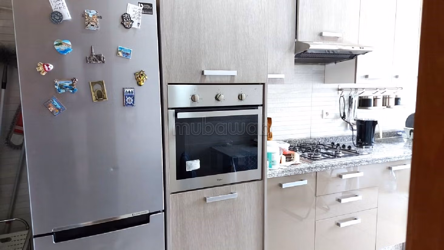 Magnifica villa in vendita a Californie. 3 locali spaziosi. Sistema di sicurezza