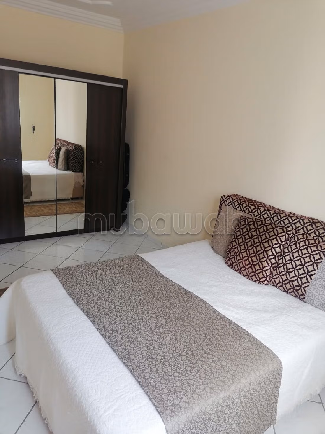 Appartamento da acquistare a Hay Massira. 4 camere da letto. Abitazione con portiere. 