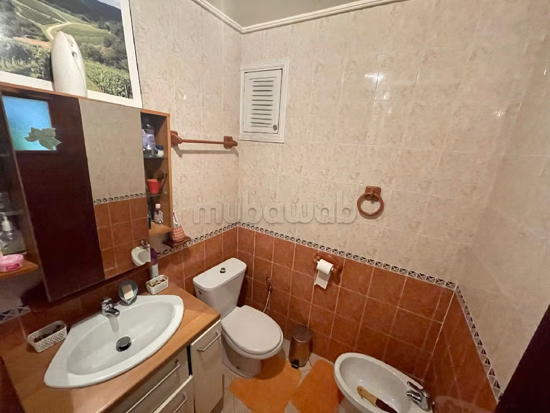 Lovely 3 bedroom apartment to buy in city center