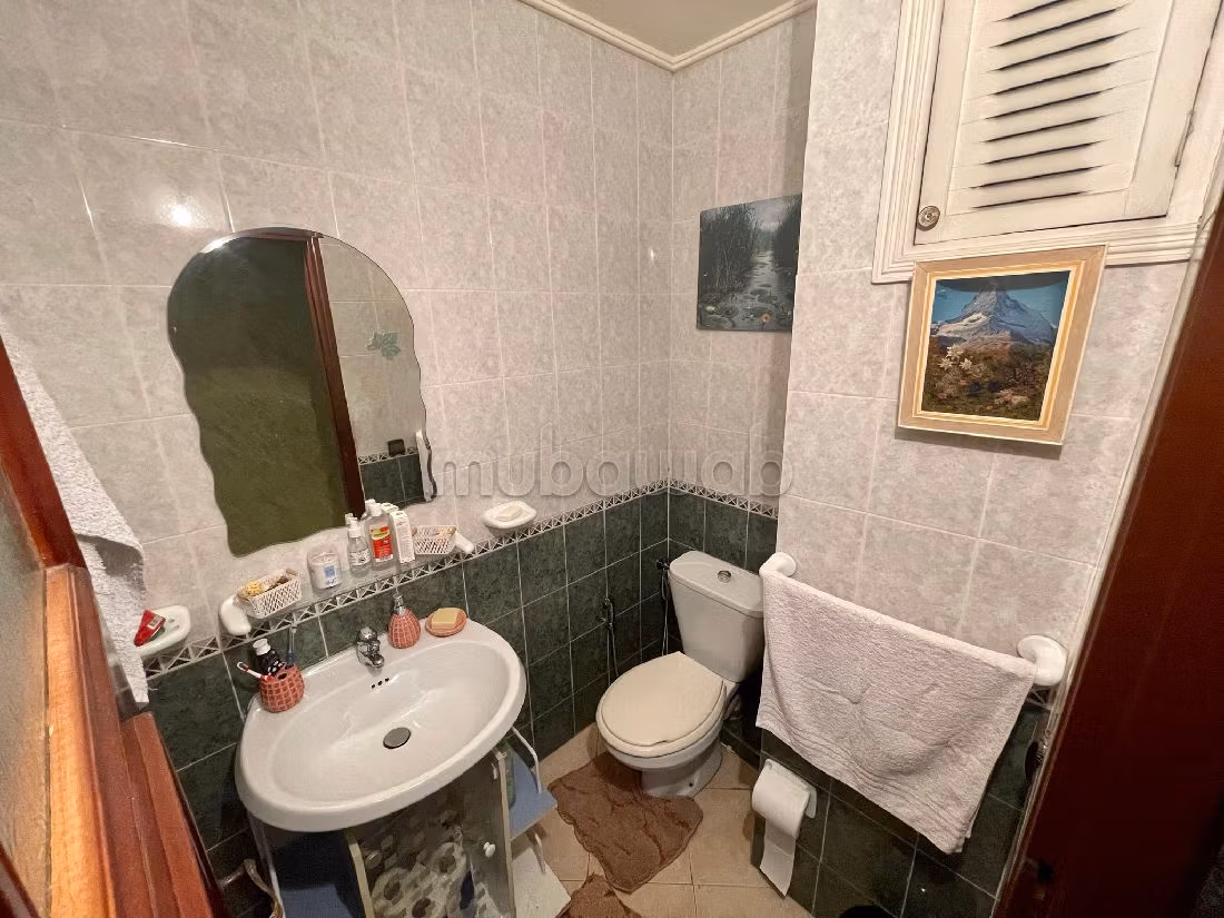 Lovely 3 bedroom apartment to buy in city center