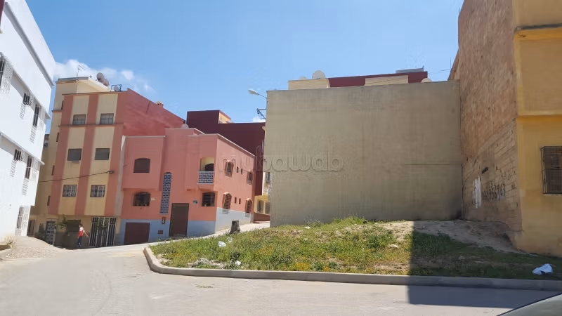 Nu kopen: land in Hay salam. Totale oppervlakte 91 m². 