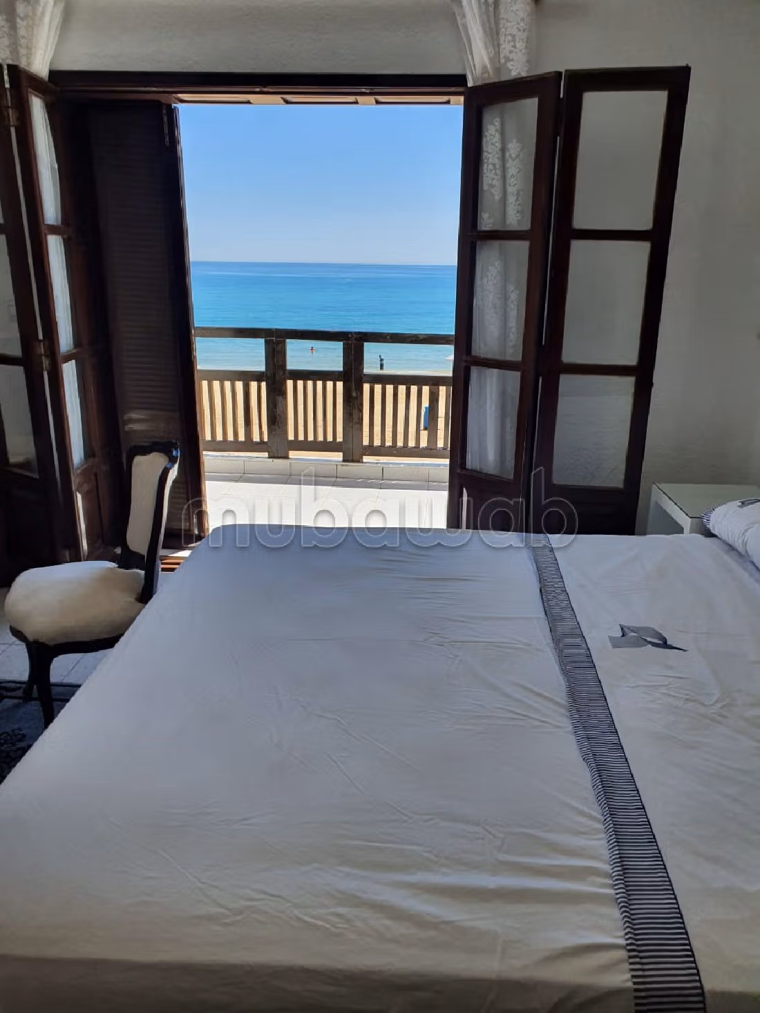 Location villa pied dans l'eau à Kasr Rimal