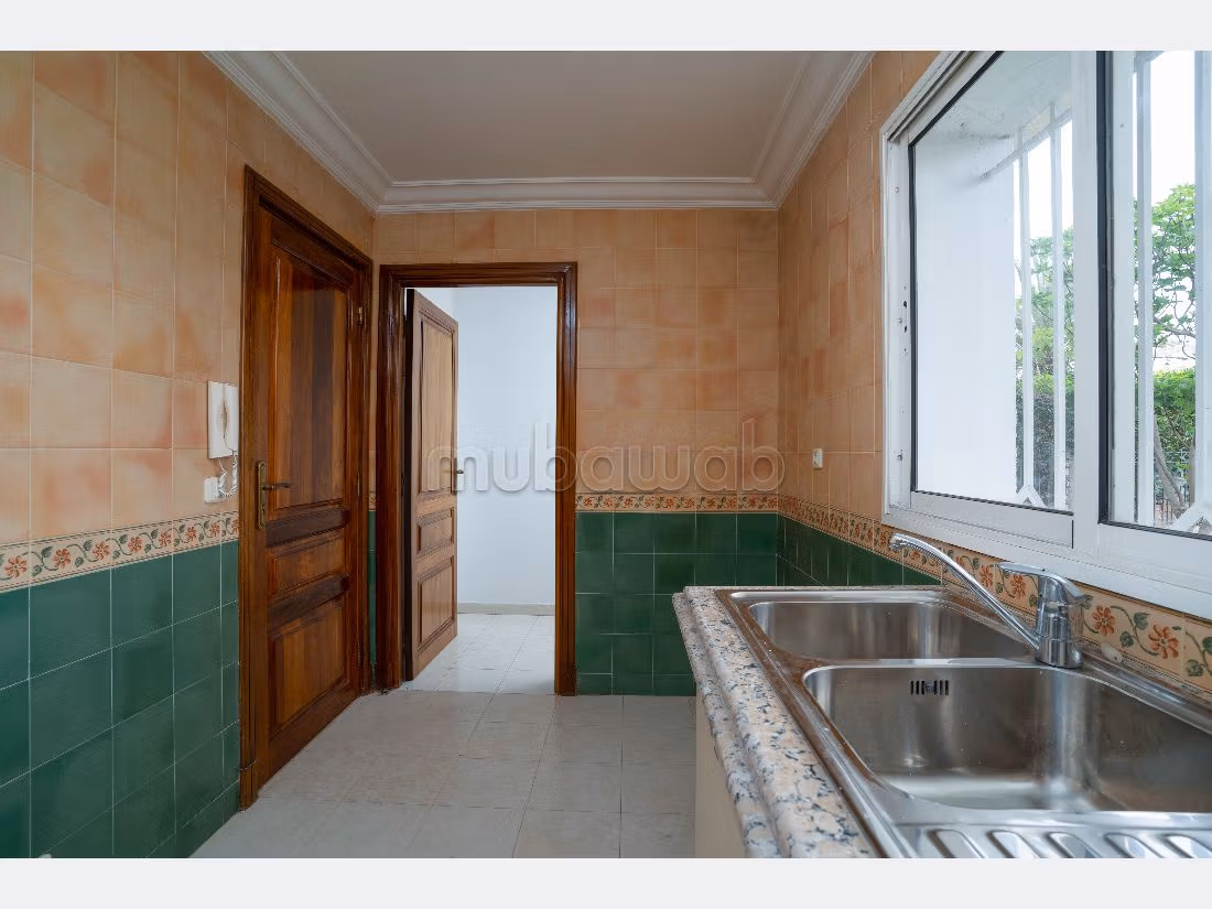 Vendita di uno splendido appartamento a Hay Haddaouia. 2 camere. Posto auto e ascensore
