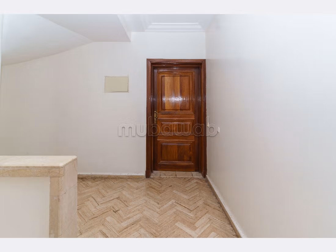 Vendita di uno splendido appartamento a Hay Haddaouia. 2 camere. Posto auto e ascensore