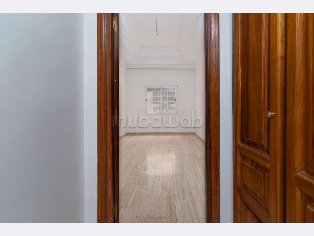 Vendita di uno splendido appartamento a Hay Haddaouia. 2 camere. Posto auto e ascensore