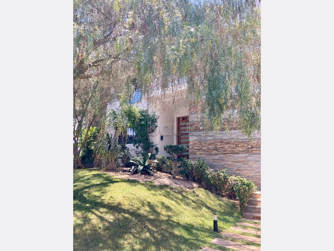 Villa for Sale of 852.0 m² in Bouskoura, Bouskoura