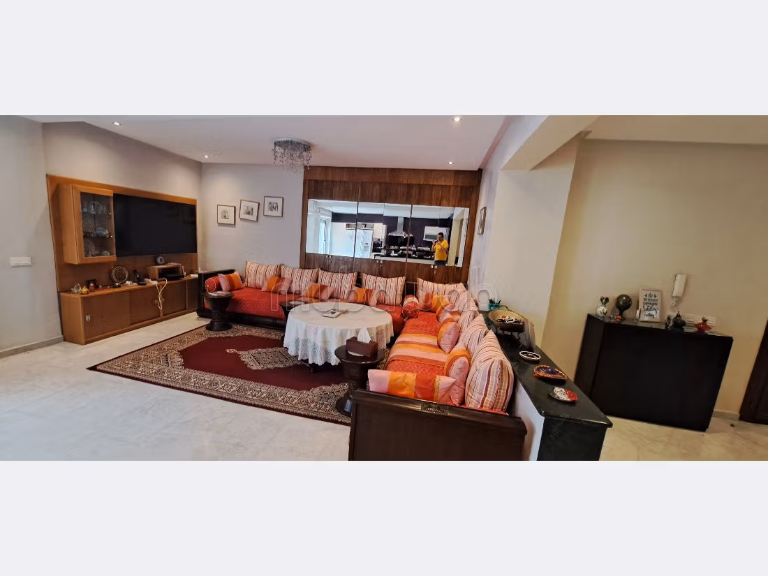 Appartement à Vendre de 208.0 m² à Casablanca, Hopitaux — 6