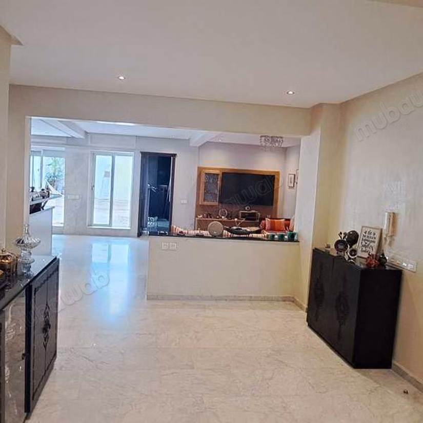 Apartment for Sale of 208.0 m² in Casablanca, Hospitals