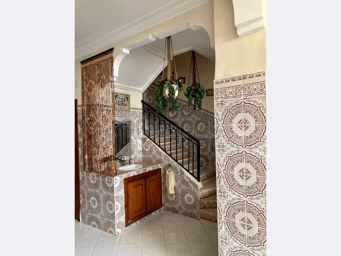 Busca pisos en venta en City Dar Es Salaam. 3 habitaciones grandes