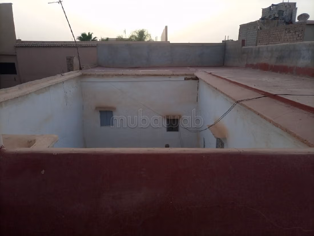 Vendita di uno splendido riad. 2 camere da letto. Splendida vista sulle montagne, doppi vetri.