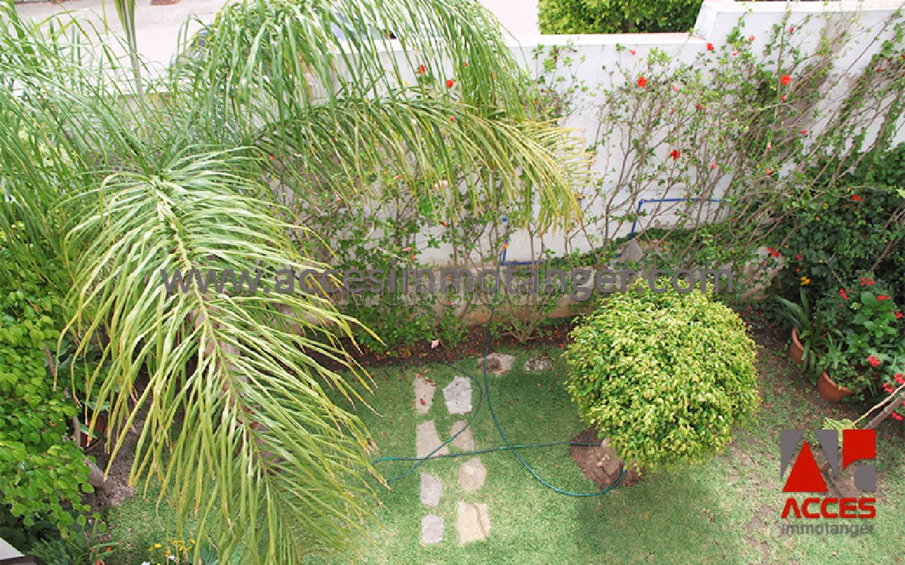 Villa de luxe à vendre avec vue sur mer, piscine
