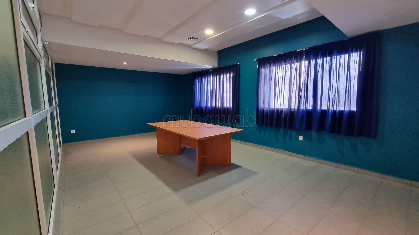 Offices & shops for sale in Agdal. Small area 2000 m². Thermal insulation and soundproofing, Air conditioning installation. 
