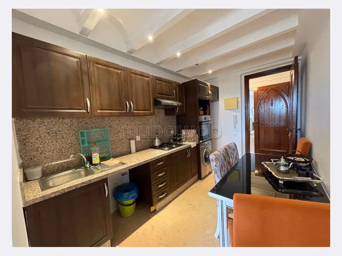 Affitto di un bellissimo appartamento a Agdal. 3 locali spaziosi. Ammobiliato