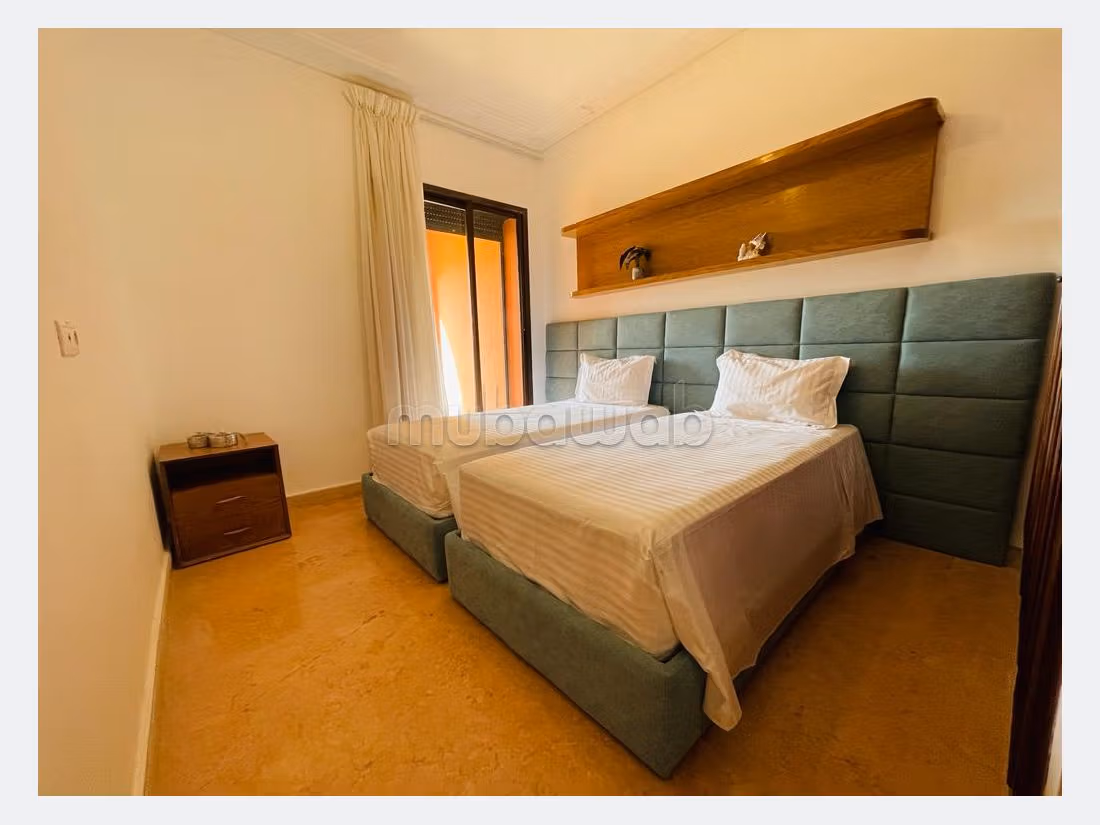 Affitto di un bellissimo appartamento a Agdal. 3 locali spaziosi. Ammobiliato