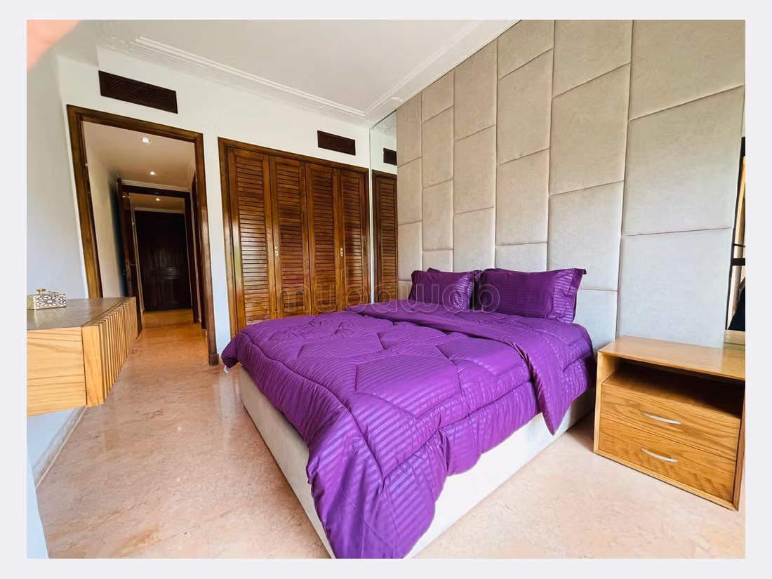 Affitto di un bellissimo appartamento a Agdal. 3 locali spaziosi. Ammobiliato