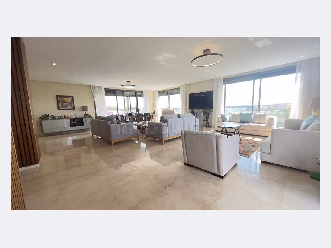 Find an apartment for rent in Souissi. 6 large rooms. Storage unit