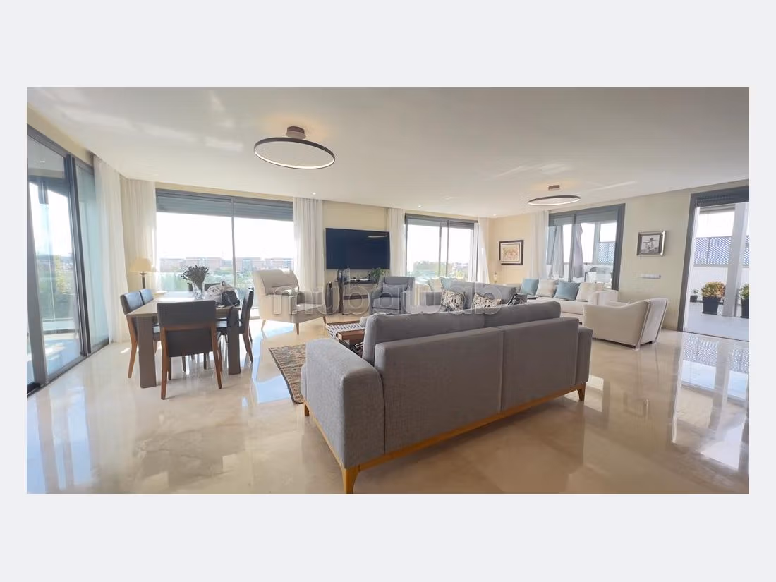 Find an apartment for rent in Souissi. 6 large rooms. Storage unit