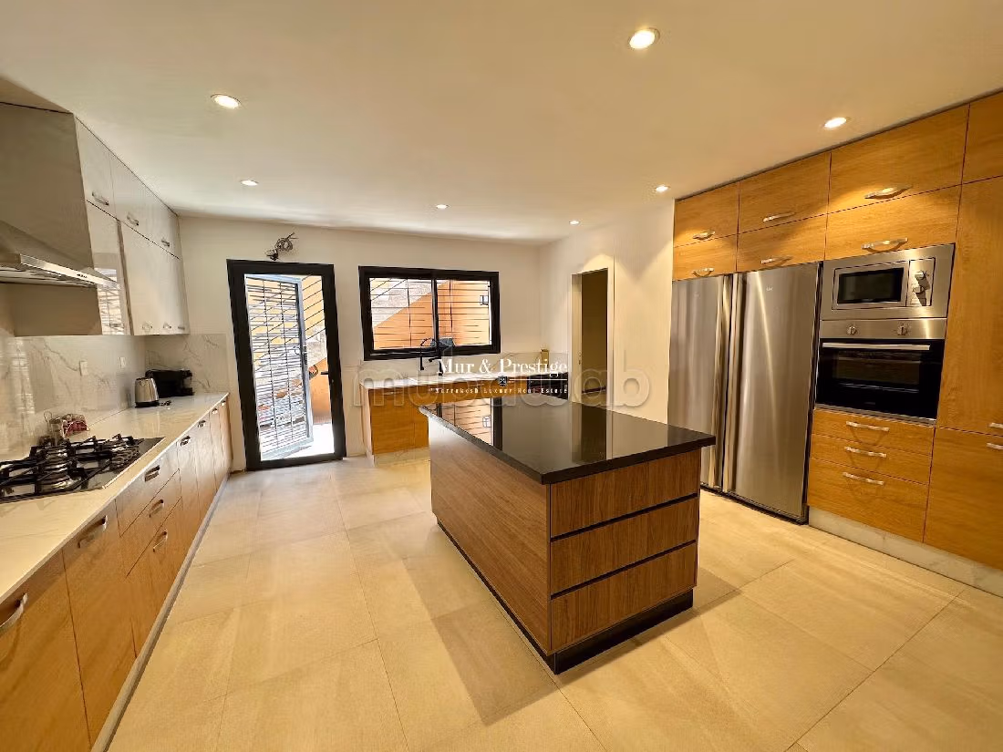 Luxury villa for sale in Amelkis. 4 large rooms