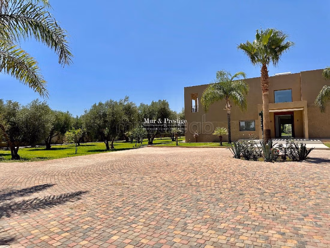 High quality house for sale. 5 comfortable rooms. Usable fireplace. 