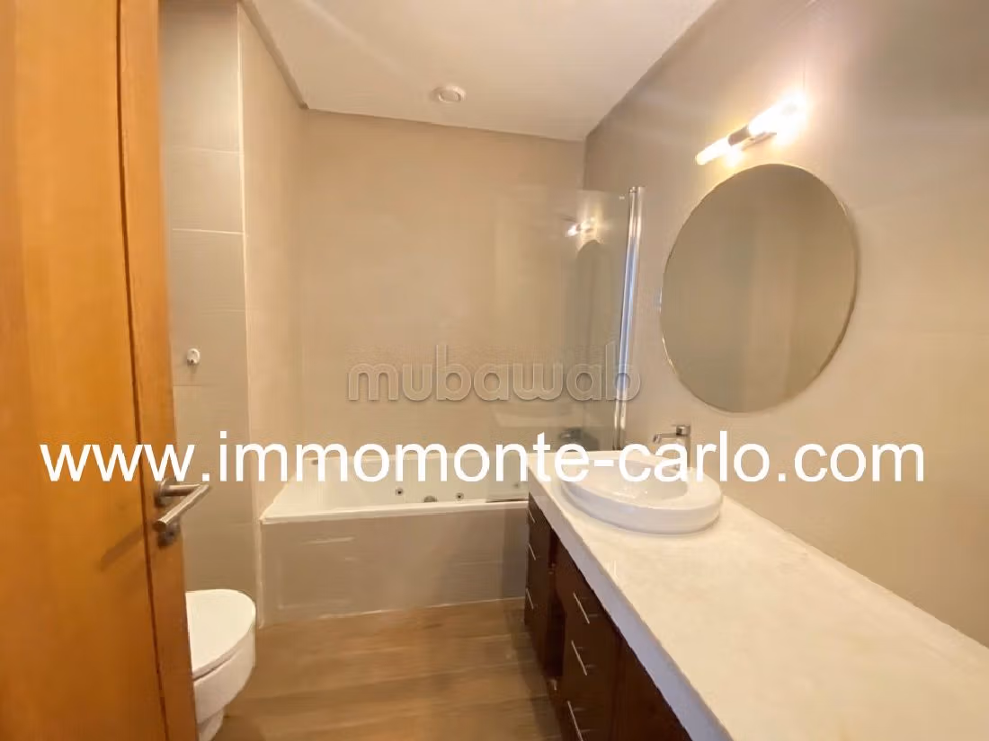 Apartment for rent in Souissi. 2 lovely rooms. Satellite dish and Reinforced door.