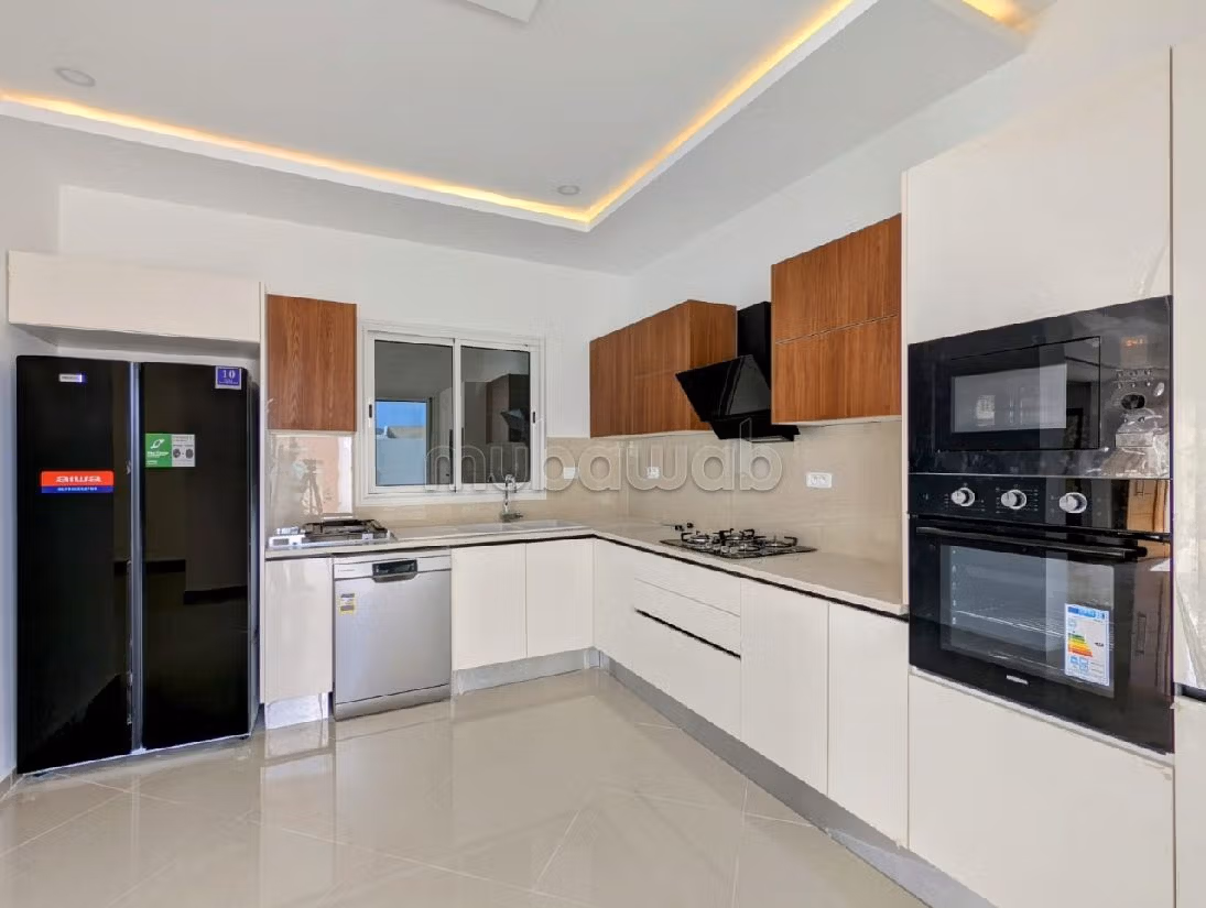 High quality house for sale in Djerba. 5 rooms. Swimming pool, air conditioning. 