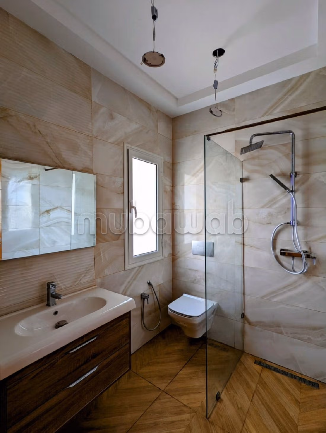 High quality house for sale in Djerba. 5 rooms. Swimming pool, air conditioning. 