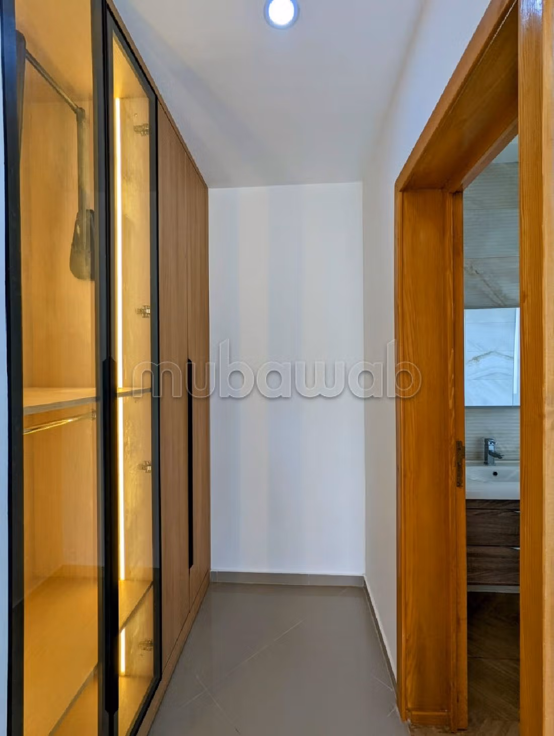 High quality house for sale in Djerba. 5 rooms. Swimming pool, air conditioning. 