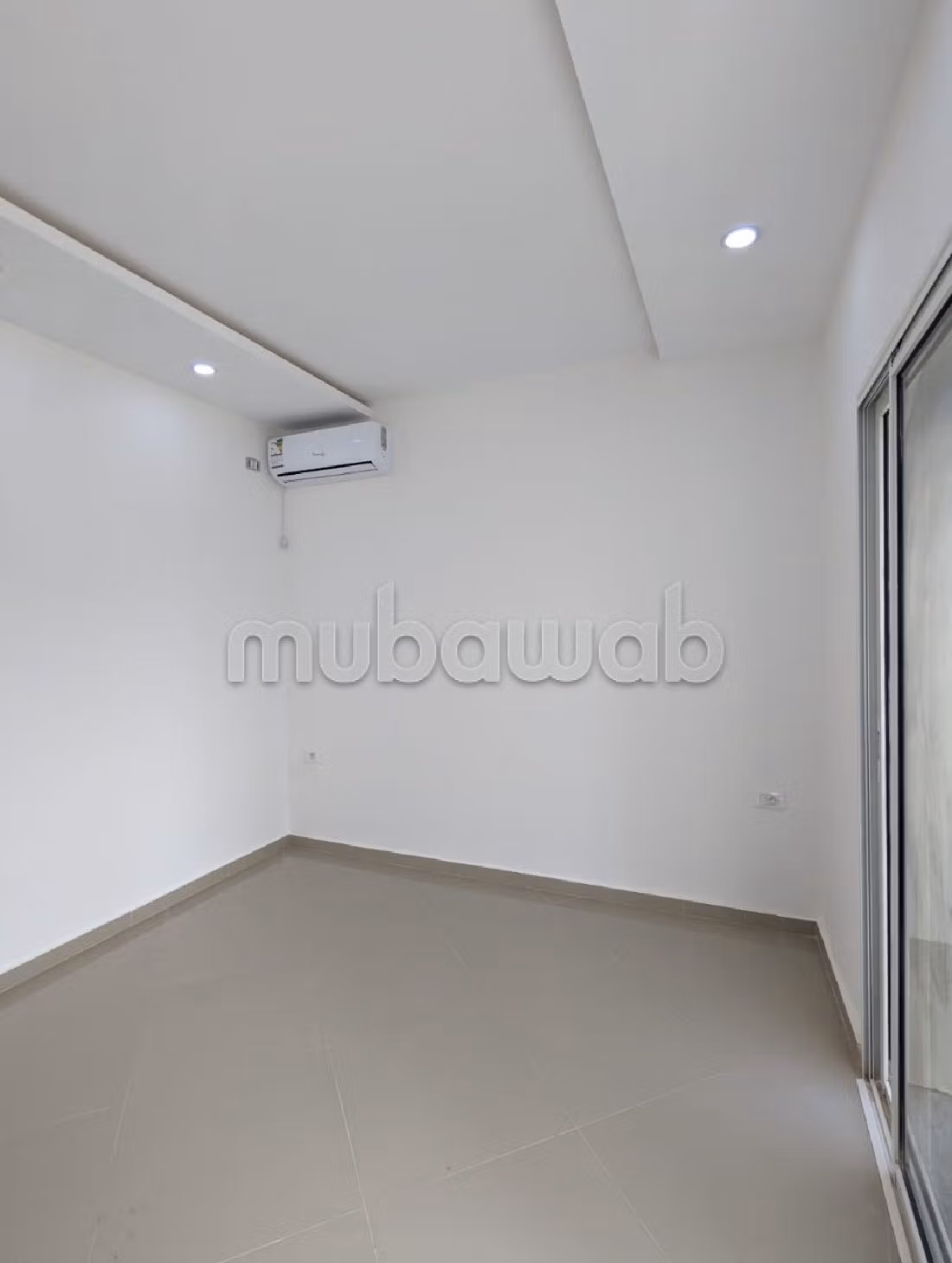 High quality house for sale in Djerba. 5 rooms. Swimming pool, air conditioning. 